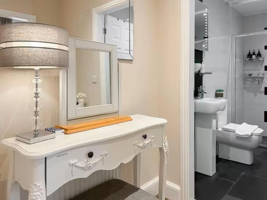 Strathmore Apt Scarborough, Pool, Gym, Parking Extérieur photo